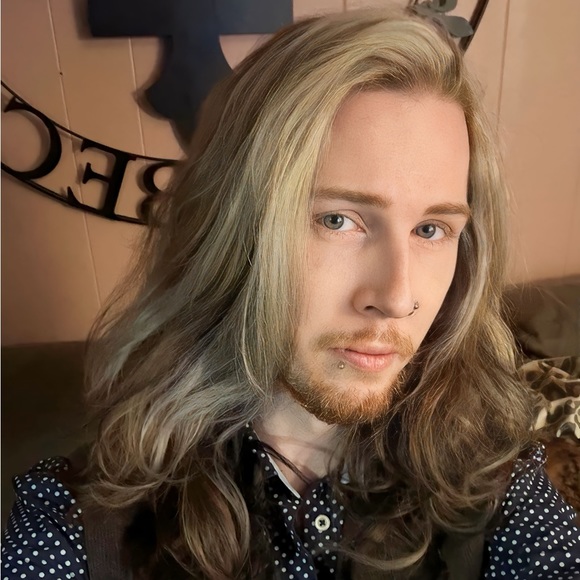 Meet your Posher, Stephen m - Picture 1 of 4